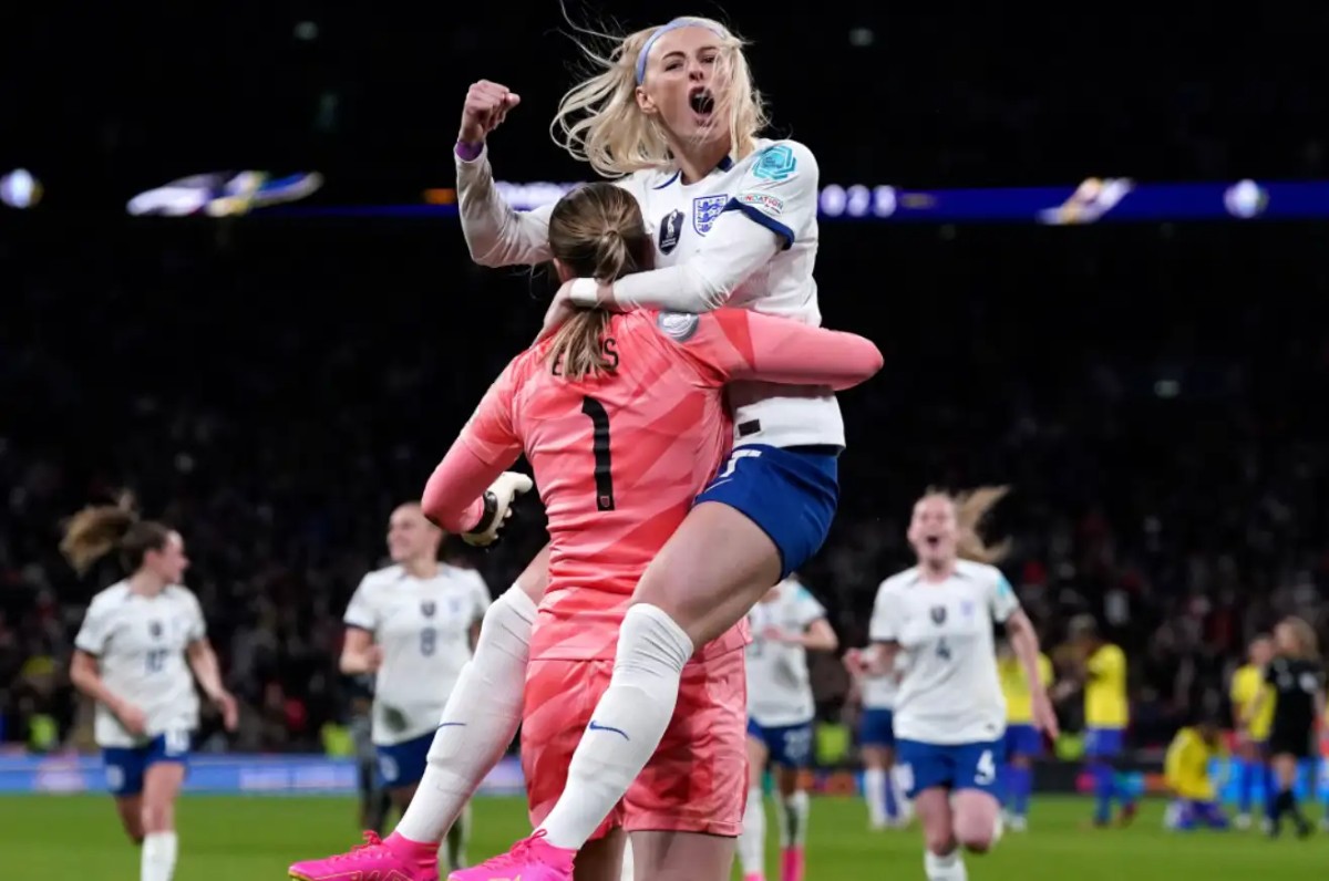 女足第一人凯利：如何在体育界的性别战争中生存下来